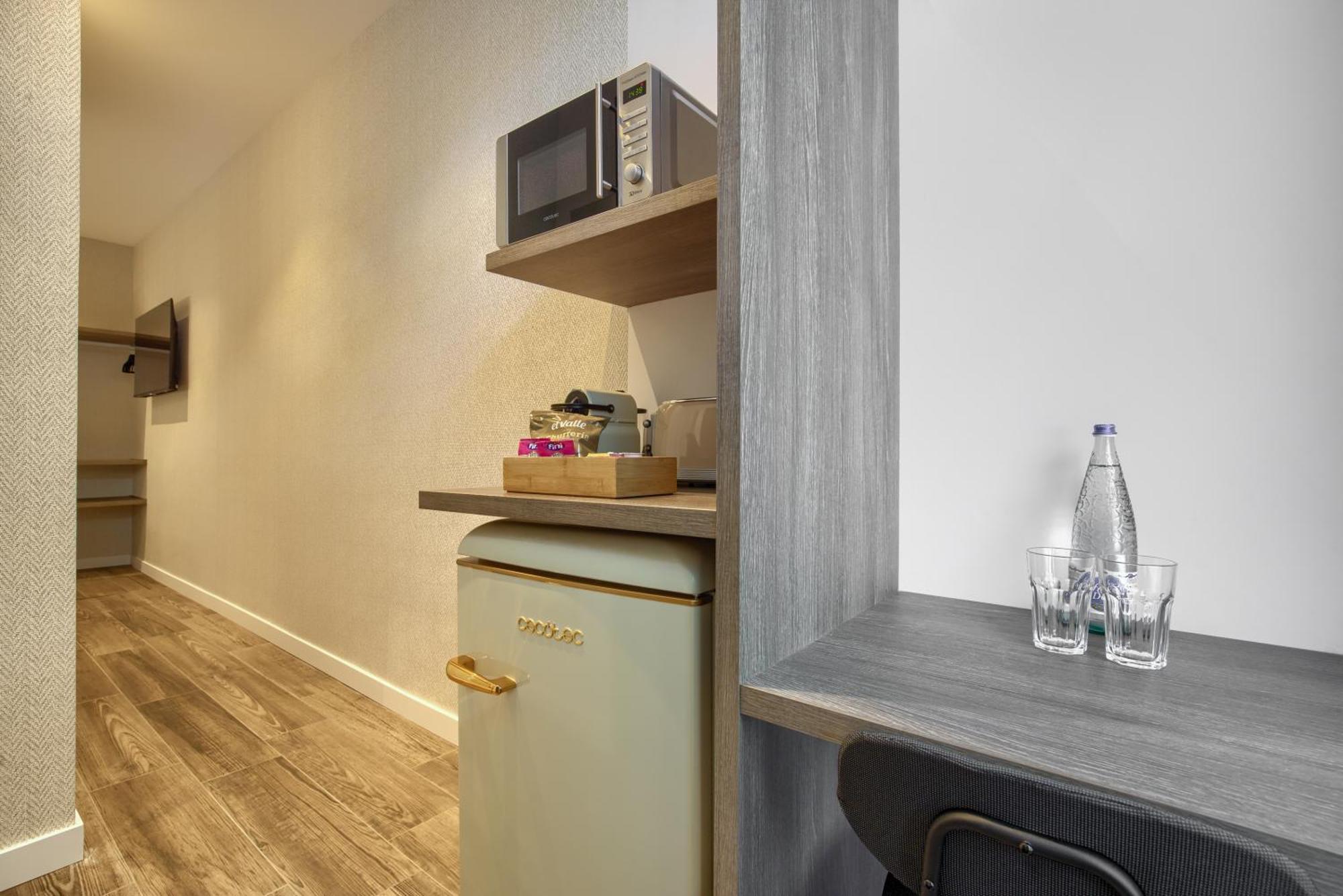 Dobo Galileo Apartment